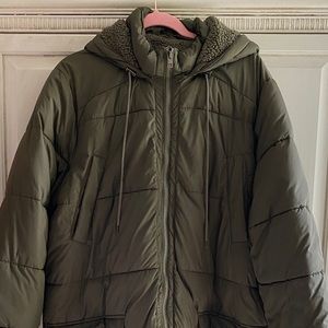American Eagle Puffer Coat